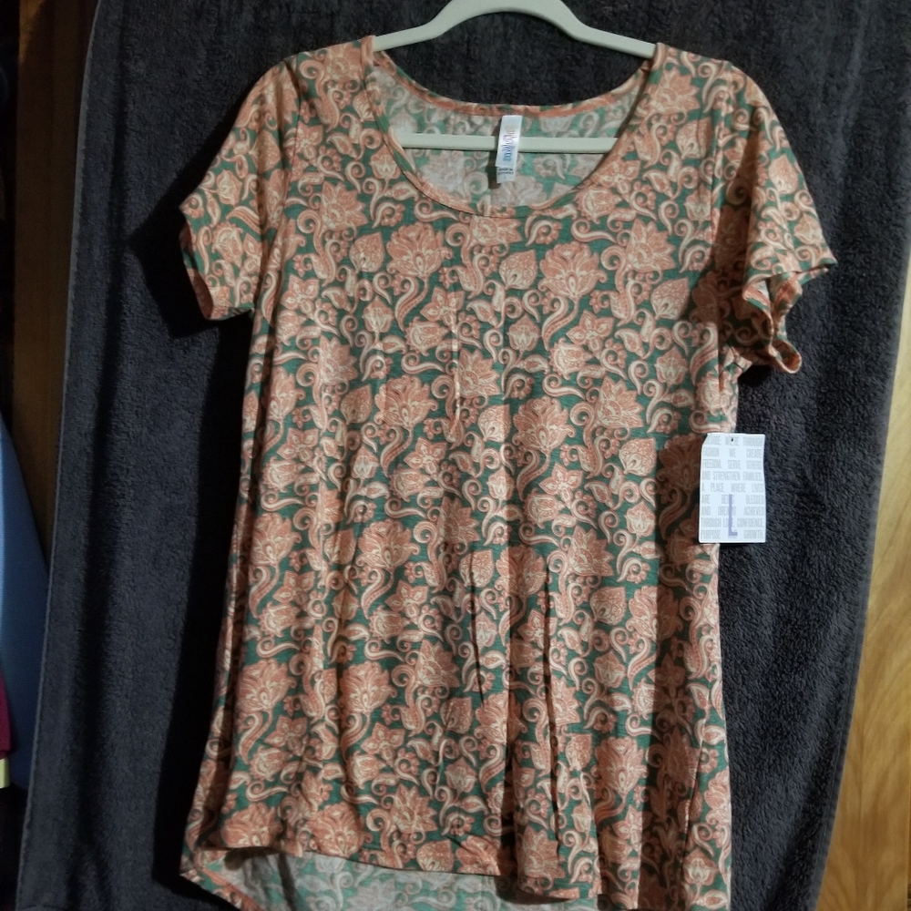Lularoe Classic T